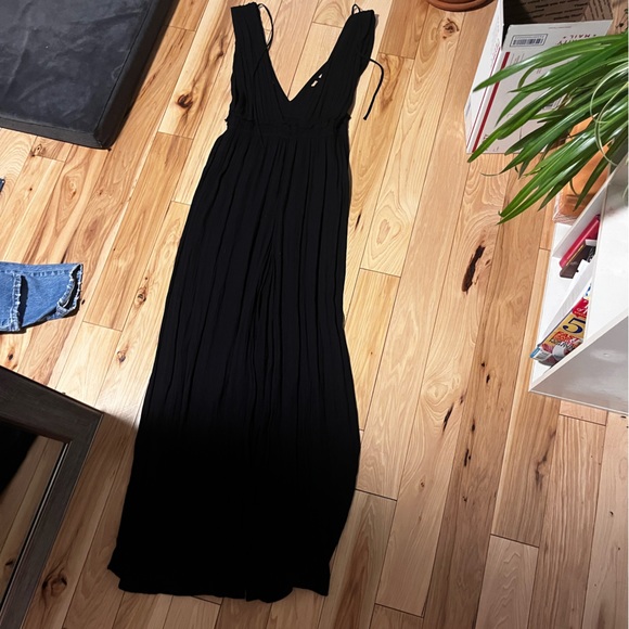 Free People Rayon Jumpsuit Plunging Neckline Cut Out Wide Leg Gauzy Fabric S - Picture 4 of 7